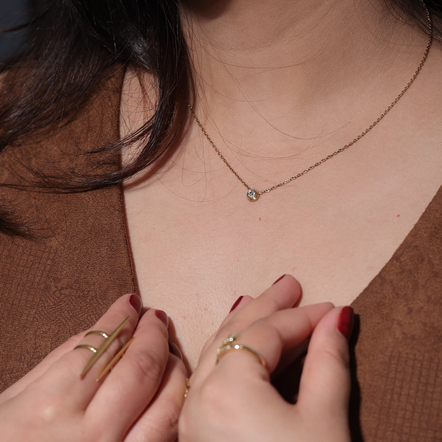 Minimal Glow Necklace