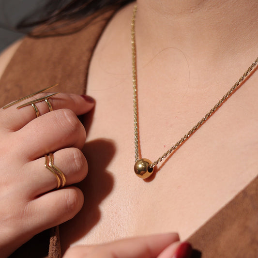 Moon Dew Necklace