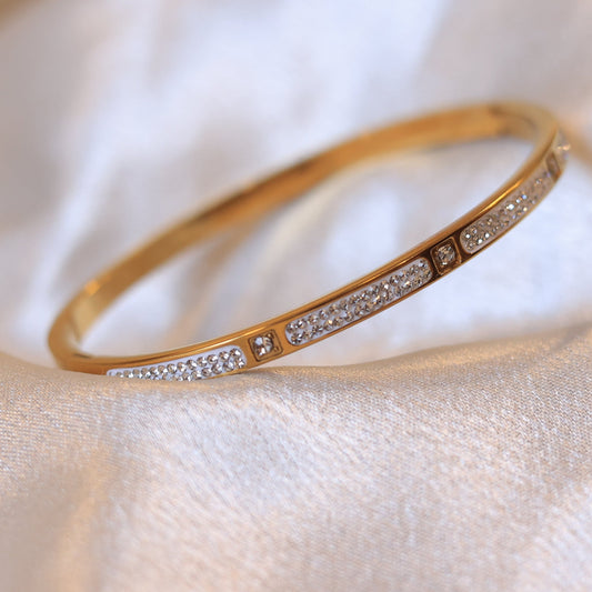 Sleek Radiance Kada